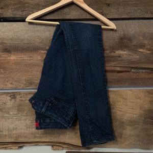 Curvy skinny Guess jeans